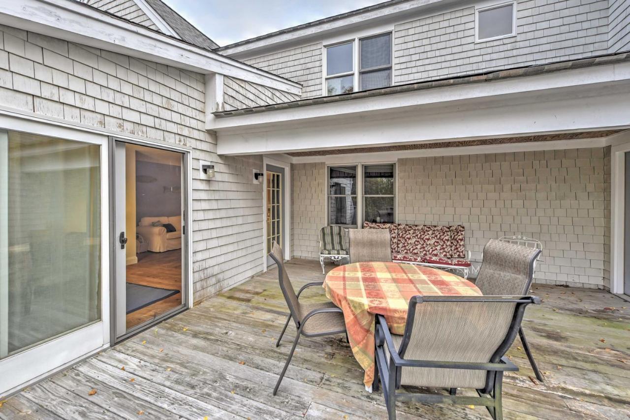 Nautical Bourne Apartment - 2 Mi To Monument Beach Exterior photo